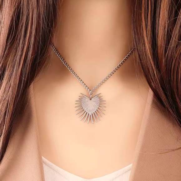 Zara “Radiance” Heart Sunburst Sunbeam Ray Regal Royal Statement Steel Necklace - Picture 3 of 7
